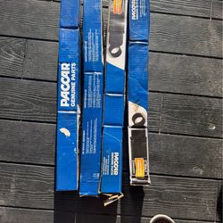 Peterbilt 389      4 shock absorbers for sale – brand new