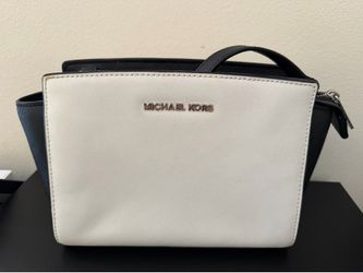 Michael Kors Black & White Crossbody Purse