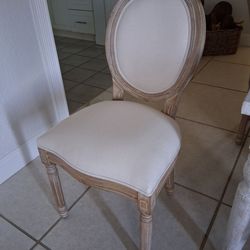Dining chairs (x4)