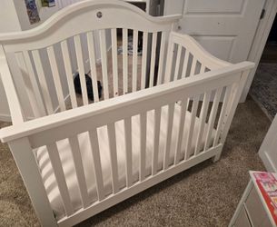 Baby Crib with Matress