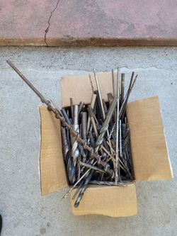 Lot of 180+ Used Drill Bits – Mixed Sizes – Assorted Metal & Wood Drill Bits