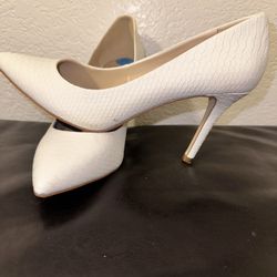 Jessica simpson white heels discount