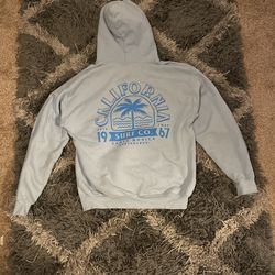 California Hoodie (Streetwear)