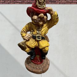 Vintage 1967 Chalkware Firefighter Fireman Statue 11.5”