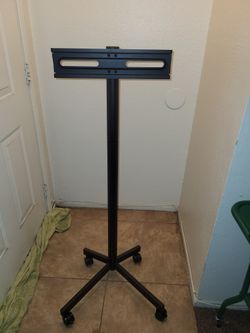 Rolling tv Stand