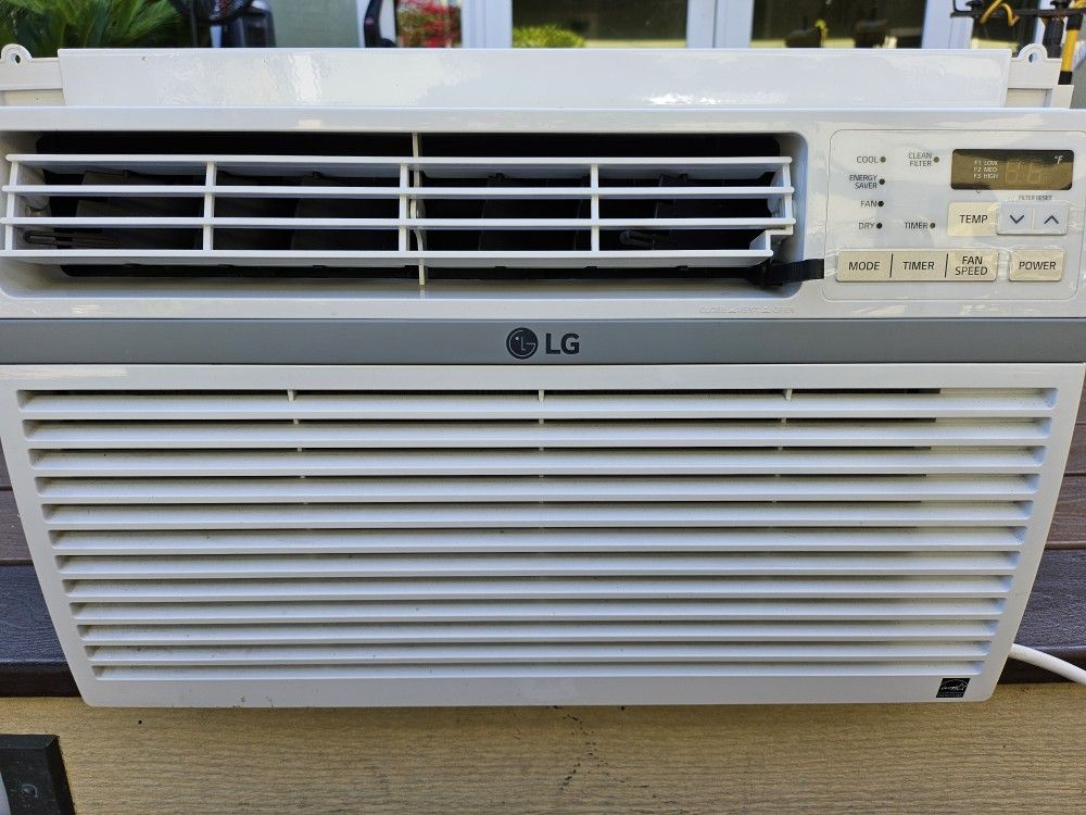 LG Ac Unit With Remote
