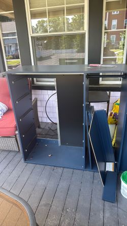 Free dresser