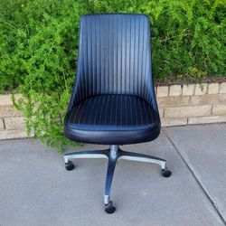 4 Cromcraft Vinyl Chair's