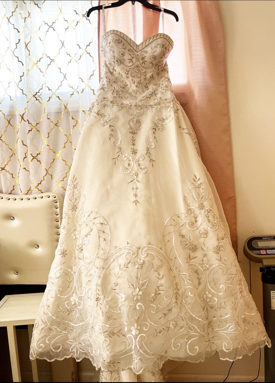 Wedding dress size 14