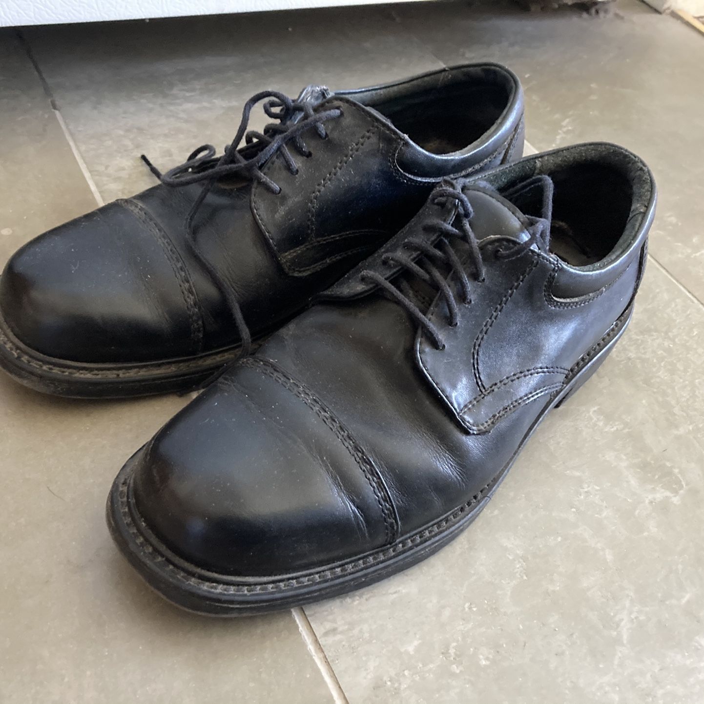 Leather Men’s Shoes Dress Up Size 9