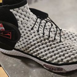 Nike Zoom Unvrs 10 Men