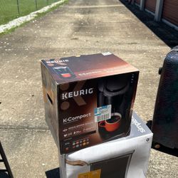 NIB Keurig k-compact Coffee maker 