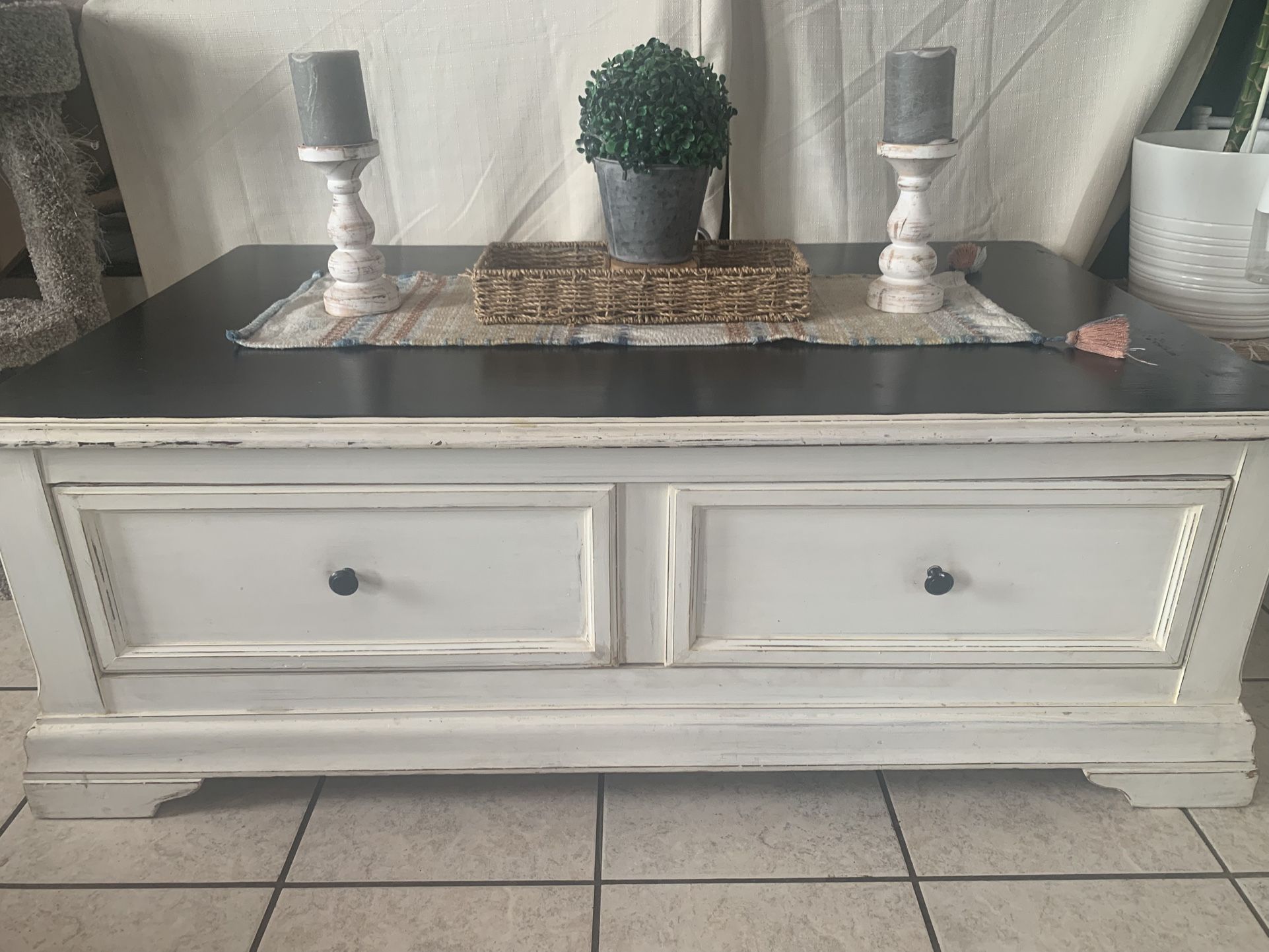 Farmhouse Coffee Table