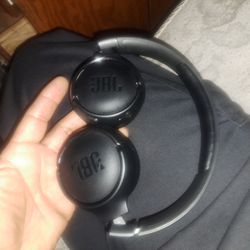 Jbl Wireless headphones