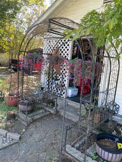 Vintage Metal Garden Arbor with Benches