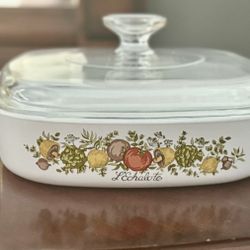 Vintage Corning ware Spice of life 1 3/4  with lid