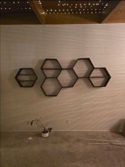 FREE shelves octagon