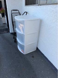 Cajonera plástico  usada como nuevo