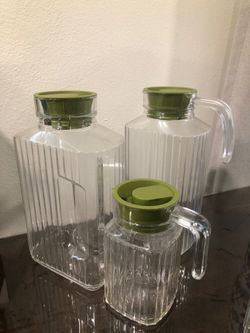 ARC glass pitcher’s with lids
