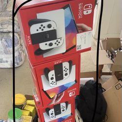 Brand New Unopened In-Box Nintendo Switch OLED (White)