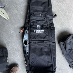 Snowboard roller travel bag.  Rare Team Forum bag