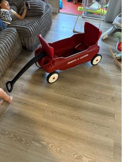 Radio flyer wagon