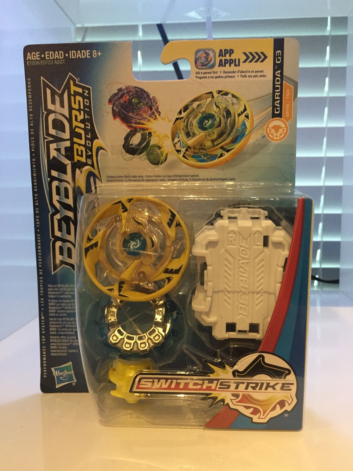 Beyblade Burst Evolution Switch Strike Maximus Garuda G3 New