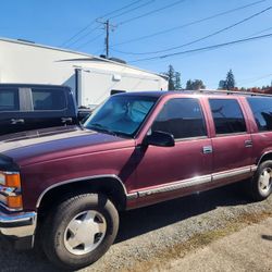 97 Chevy Suburban 1500 4wh Drv.