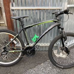 Hyper Carbon X Sinister 26” Men's Carbon Fiber Mountain Bike