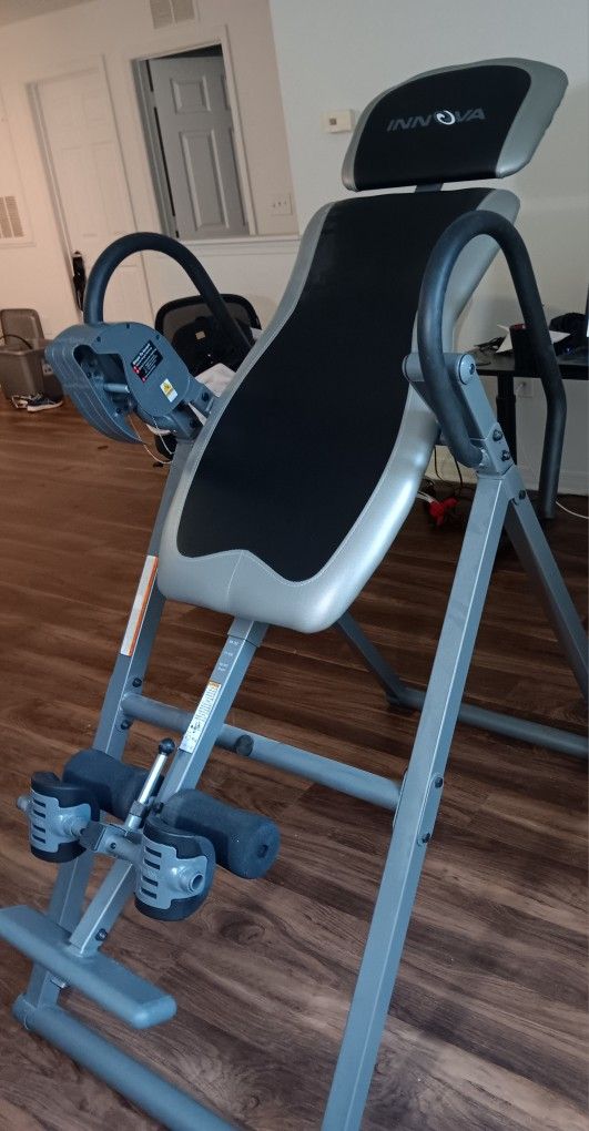 Innova Inversion Table
