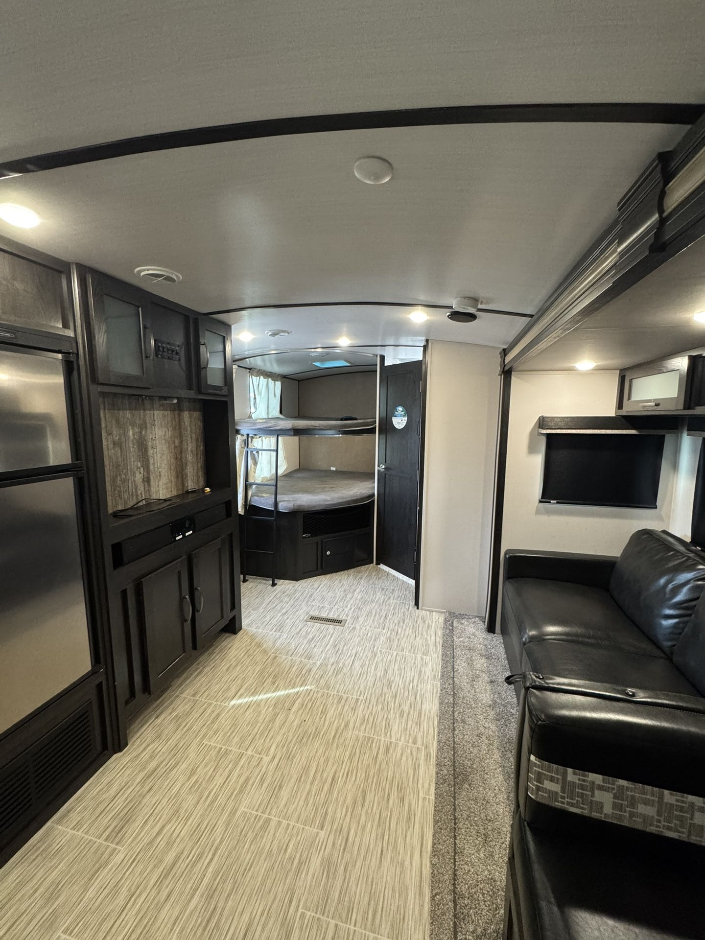2020 Forest River surveyor luxury 287bhss