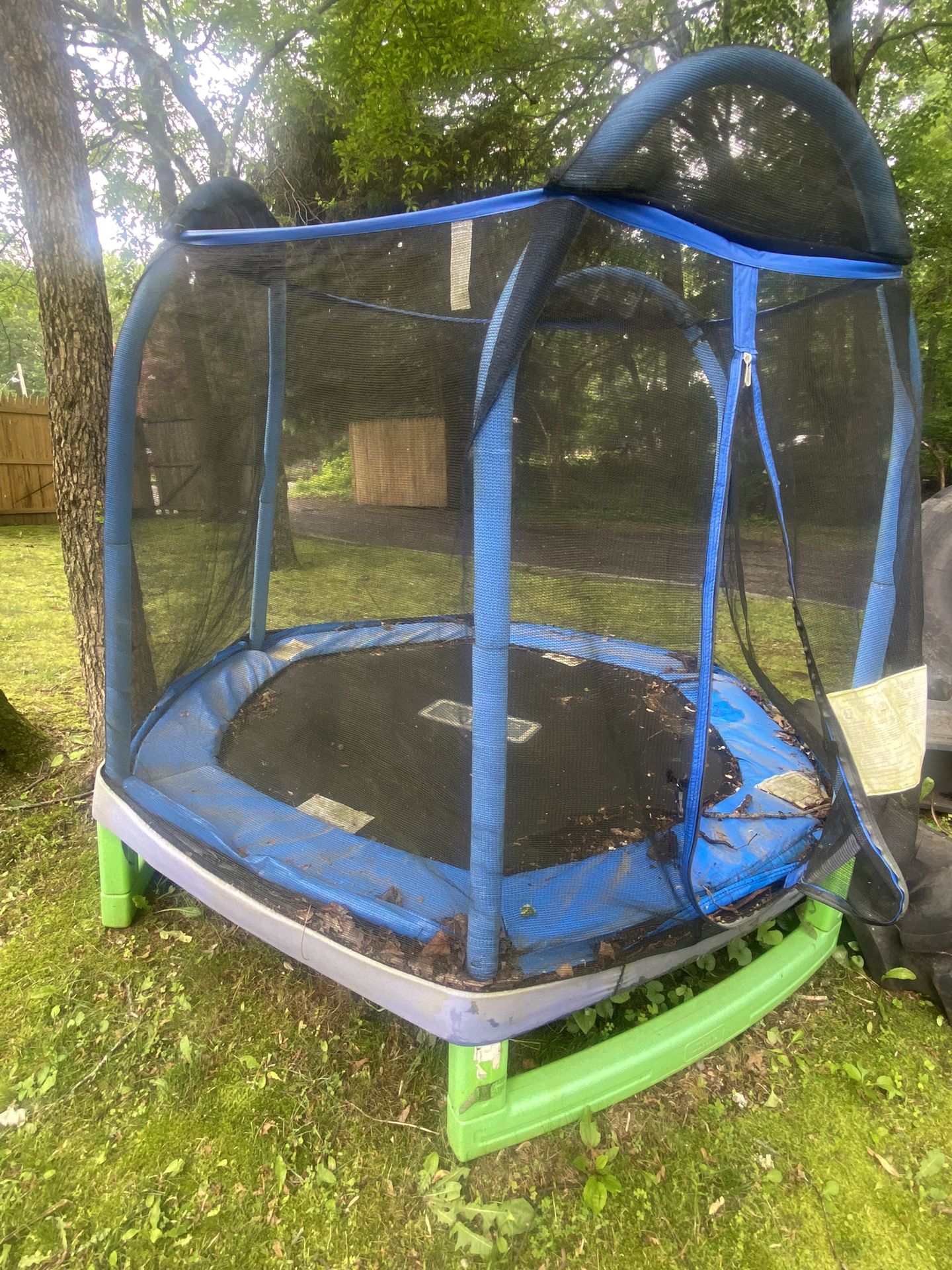 Trampoline