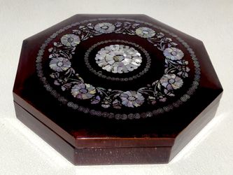 Octagonal Serving Tray/Platter w/Lid!