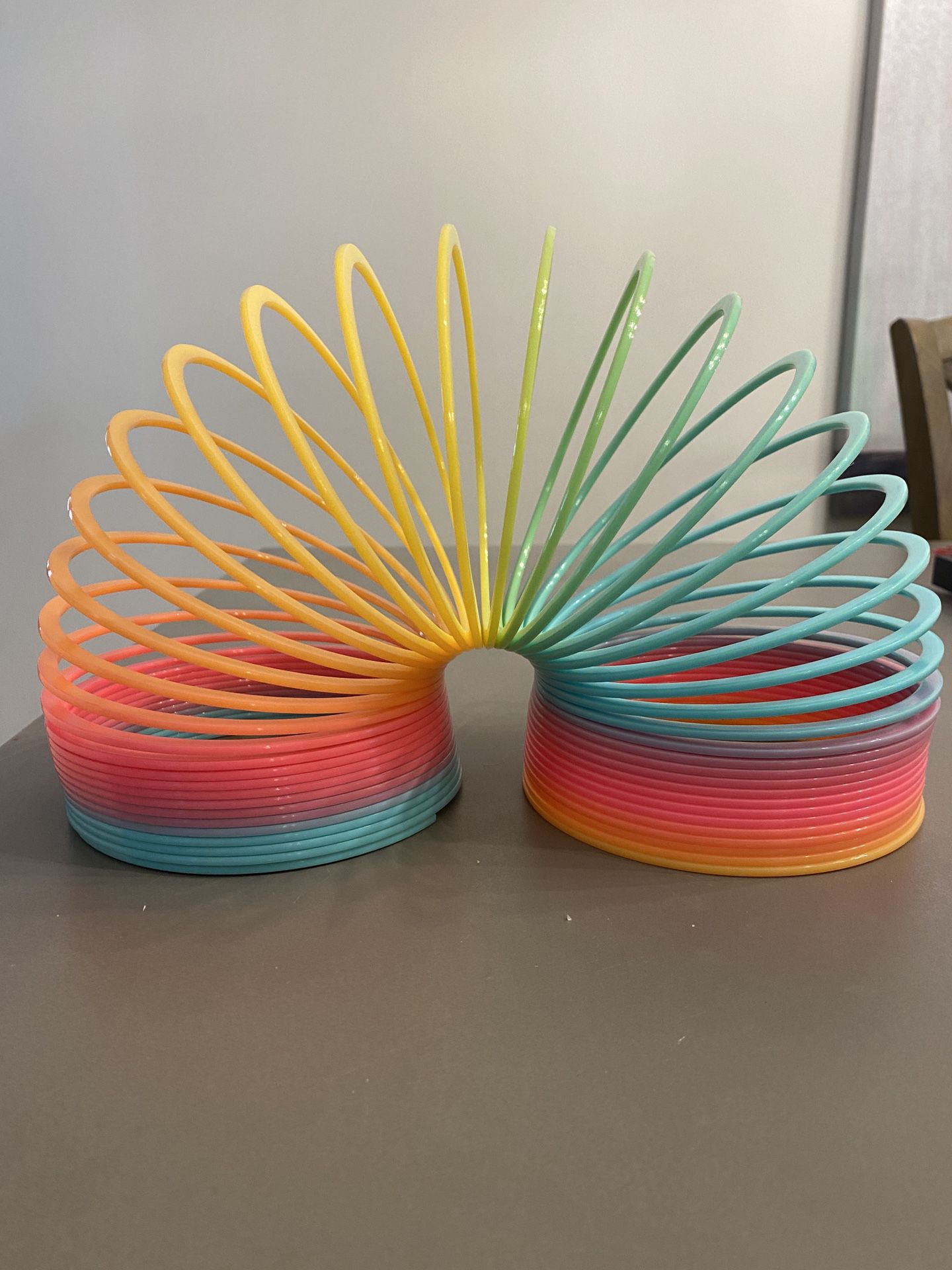 🌈XL Rainbow Slinky-$2