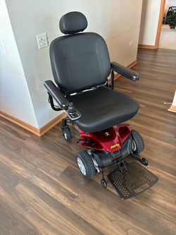 Motorized wheelchair