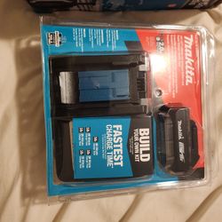 18V Bluetooth job site radio