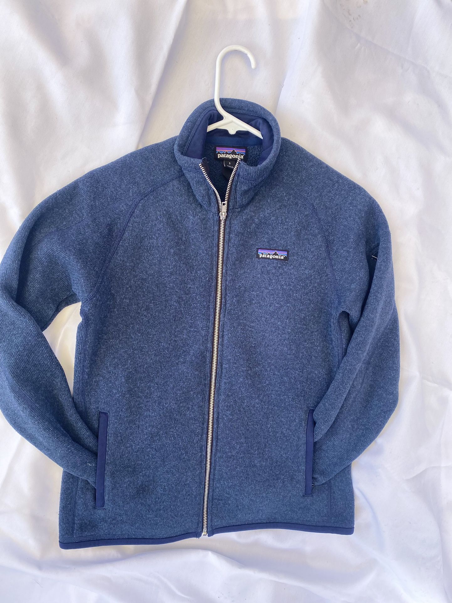 Patagonia De Mujer Size.  S.  $36 Each 