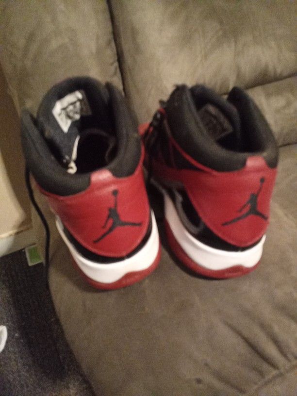 9.5 Jordan Red