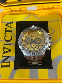Mens New Rare Heavy Yellow & Silver Invicta Watch