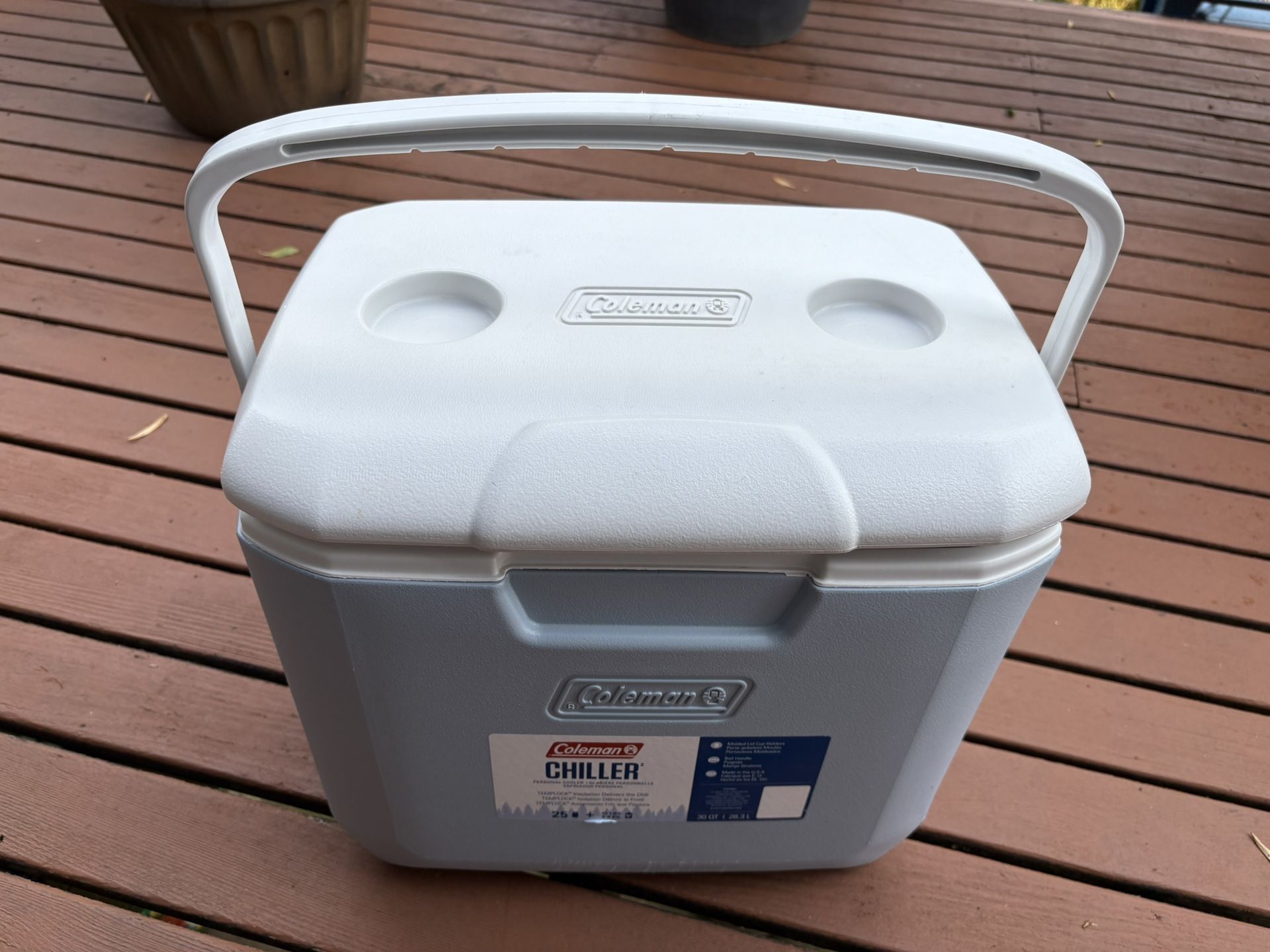 Coleman Chiller. 30 Quart Portable NEW
