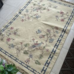 Lovely 4x6 Dhurrie Wool Rug.  Has Never Been On The Floor. Very Pretty. Excellent Shape. 
