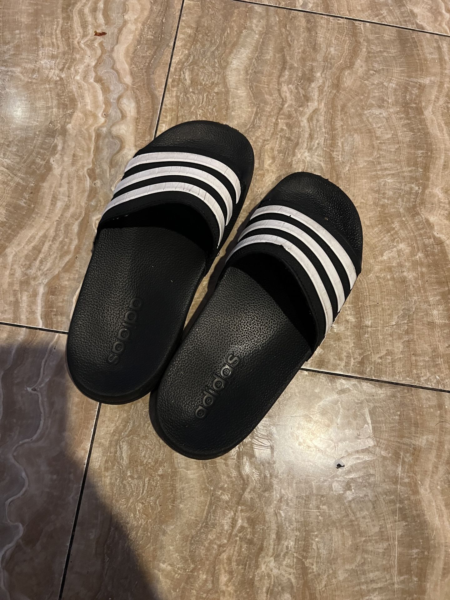 Adidas black slide kids size 2