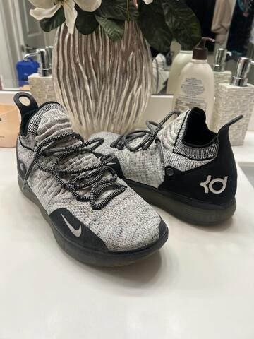 KD11 Basketball Shoes Size Men 11