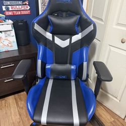 Gaming Chair Like New. 200$