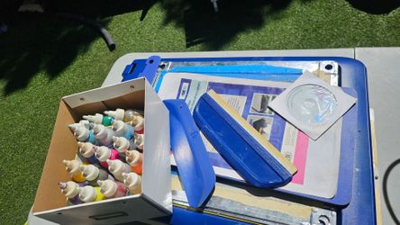 Fabric Tie-Dye Kit with Paint Bottles and Tools