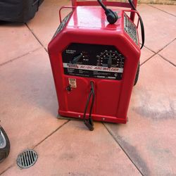 Used Lincoln 220 AC/DC  Arc Welding Machine 