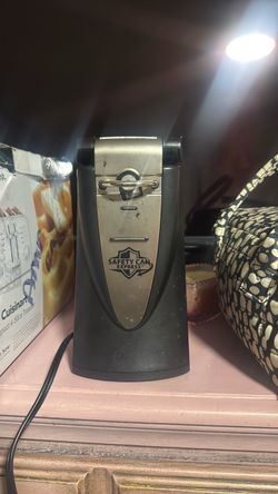 Electric can opener