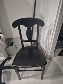 1 chair