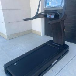 NordicTrack x22i Elite Treadmill - NEW IN BOX