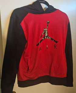 Nike Kids Crewneck Sweatshirt in Red and Black with Air Logo (XL)